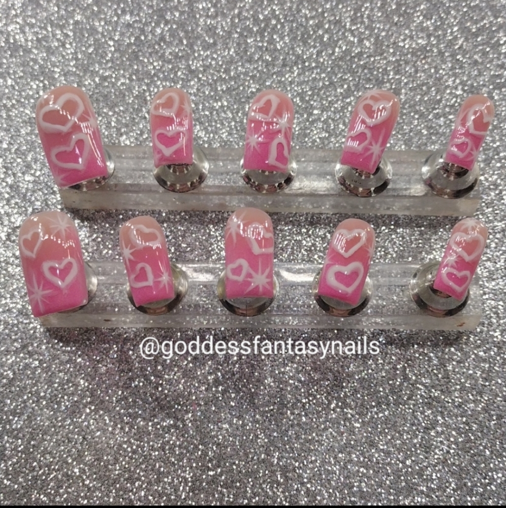 Heart  Airbrush Effect Acrylic Nails